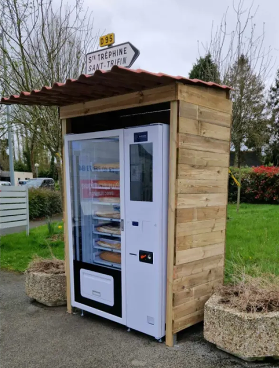 White Bakery Vending Cabinet with Mixed Shelf Layout — reference view 2
