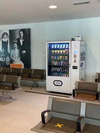Refreshment Vending Cabinet with Small Display and Keypad — reference view 5